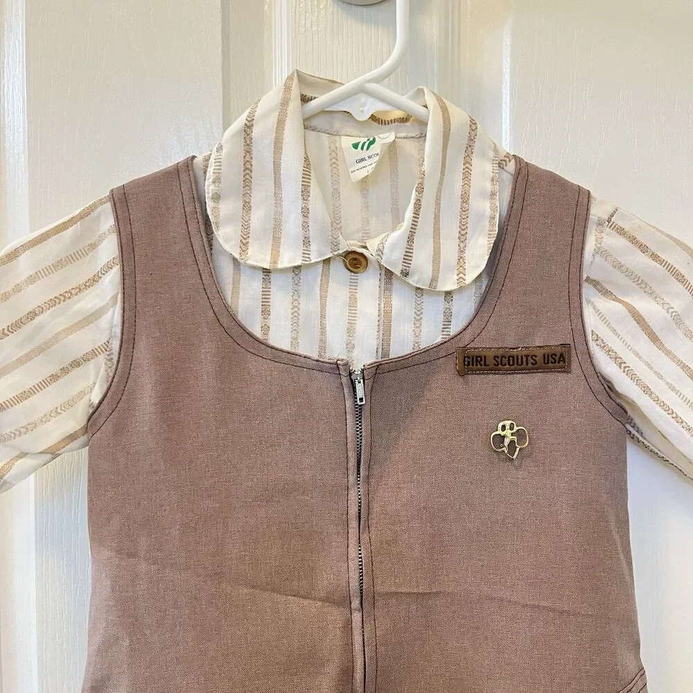 Vintage Girl Scouts Brownie Uniform Jumper Dress and Blouse Pin Set Girls Size 7